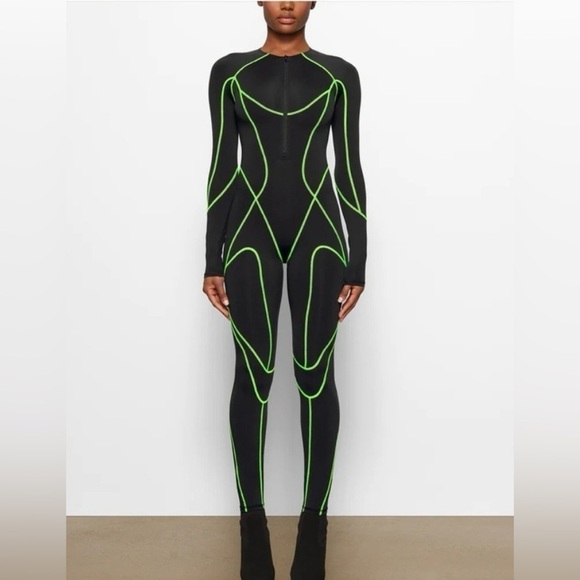 NEW w/Tags SKIMS Moto Contour Catsuit Black Neon Green Women's Size 4X - Picture 1 of 9